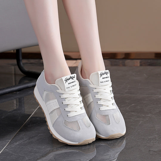 Damen Freizeitsneakers mit atmungsaktivem Mesh-Obermaterial und stoßdämpfender Sohle EB