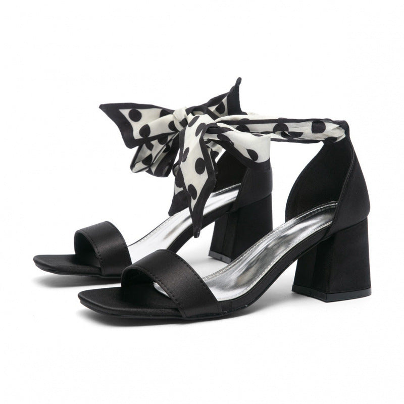 Damen elegante Sandalen mit modischer Schleifenverzierung und komfortablem Blockabsatz EB