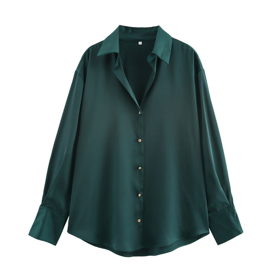 Damen nan oversized Satinbluse mit Hemdkragen, verlängerten Manschetten und abgerundetem Saum EB