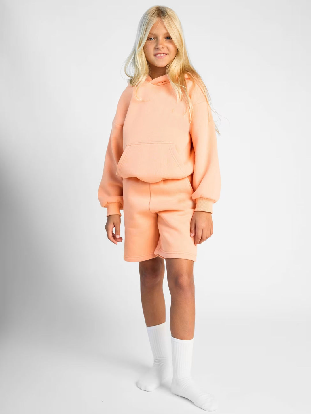 Damen Kapuzensweatshirt und Shorts-Set aus weichem Fleece mit praktischen Taschen EB