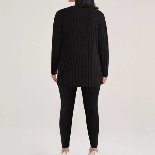 Damen gemütliches Strickensemble mit feiner Rippenstruktur und lässigem Schnitt EB