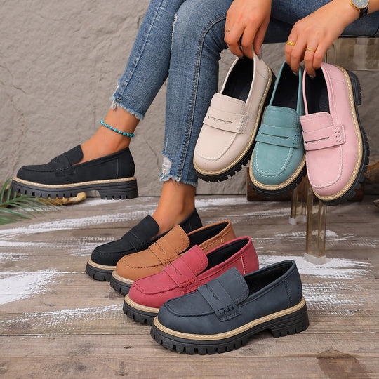 Damen Robuste Penny-Loafer mit profilierter Gummisohle EB