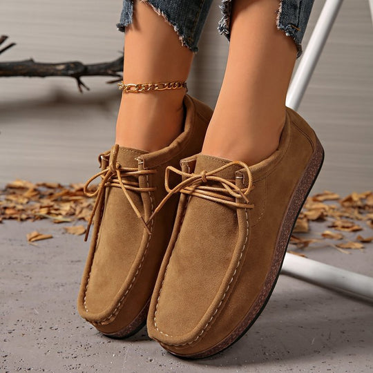 Damen Bequeme Mokassins mit traditionellem Design EB