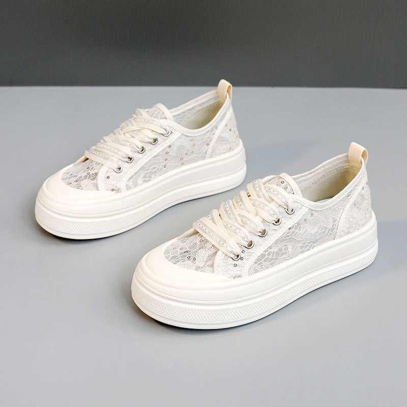 Damen modische Plateausneaker mit floraler Spitze und bequemer Sohle EB