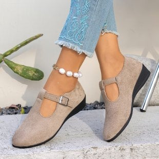 Damen komfortable Keil-Pumps mit verstellbarem Riemen EB