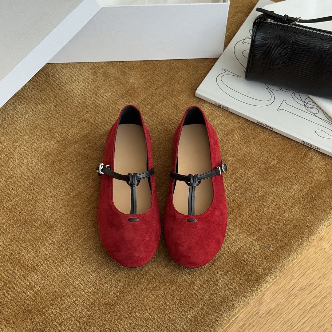 Damen elegante Ballerinas mit modischem Riemchen und feinem Veloursleder EB