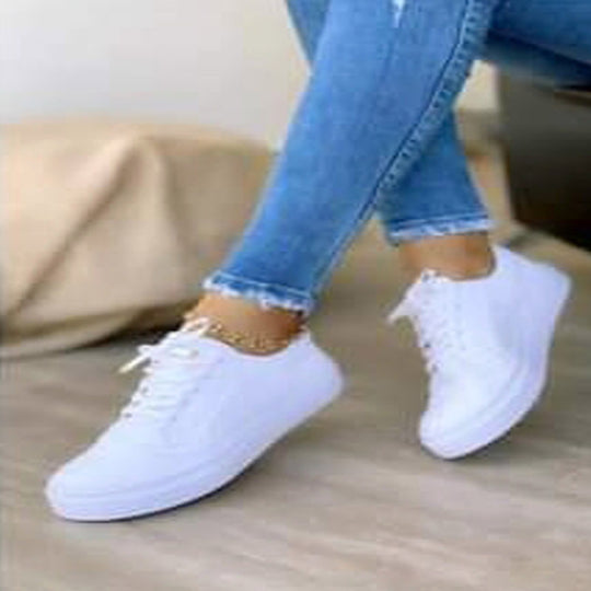 Damen Sneaker im eleganten Vintage-Look mit modischen Broguemustern EB