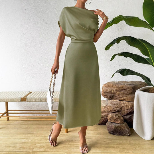 Damen Elegantes und fließendes Abendkleid mit asymmetrischem Schnitt EB