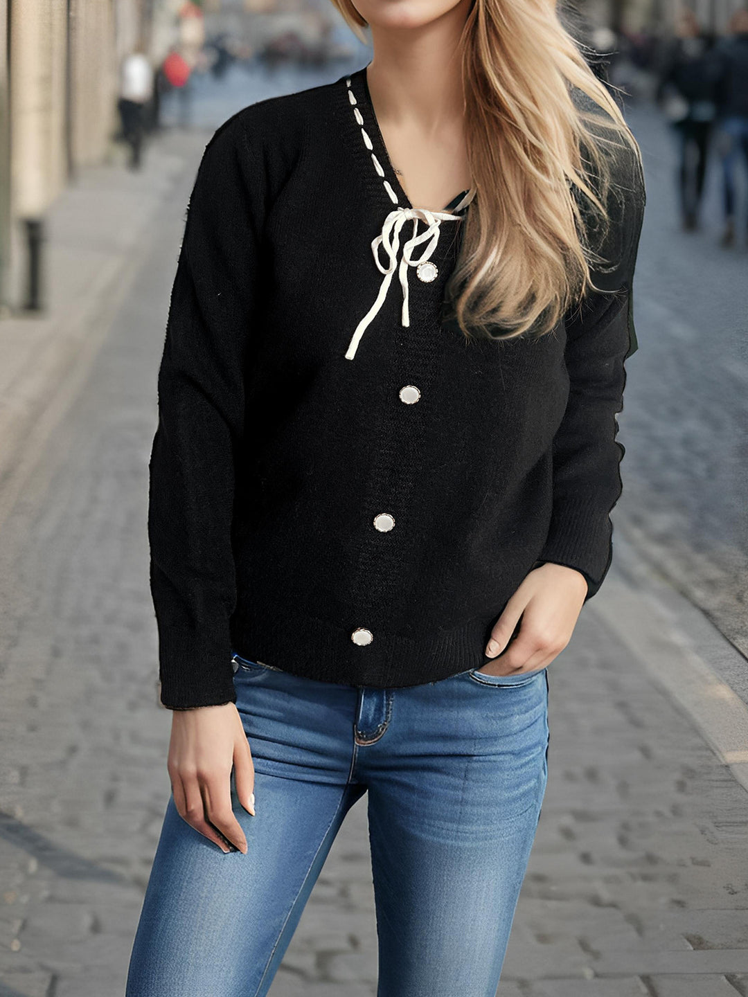 Damen modischer Strickpullover mit verspieltem Bindeband und dekorativen Knöpfen EB