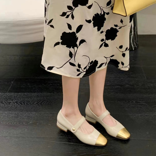 Damen Ballerinas mit elegantem Riemchen und goldener Zehenkappe EB