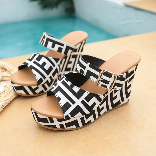 Damen Wedge-Sandalen mit modischem Riemendesign und buntem Mustermix EB