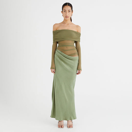 Damen Maxikleid mit schulterfreiem Design und fließendem Stoff EB