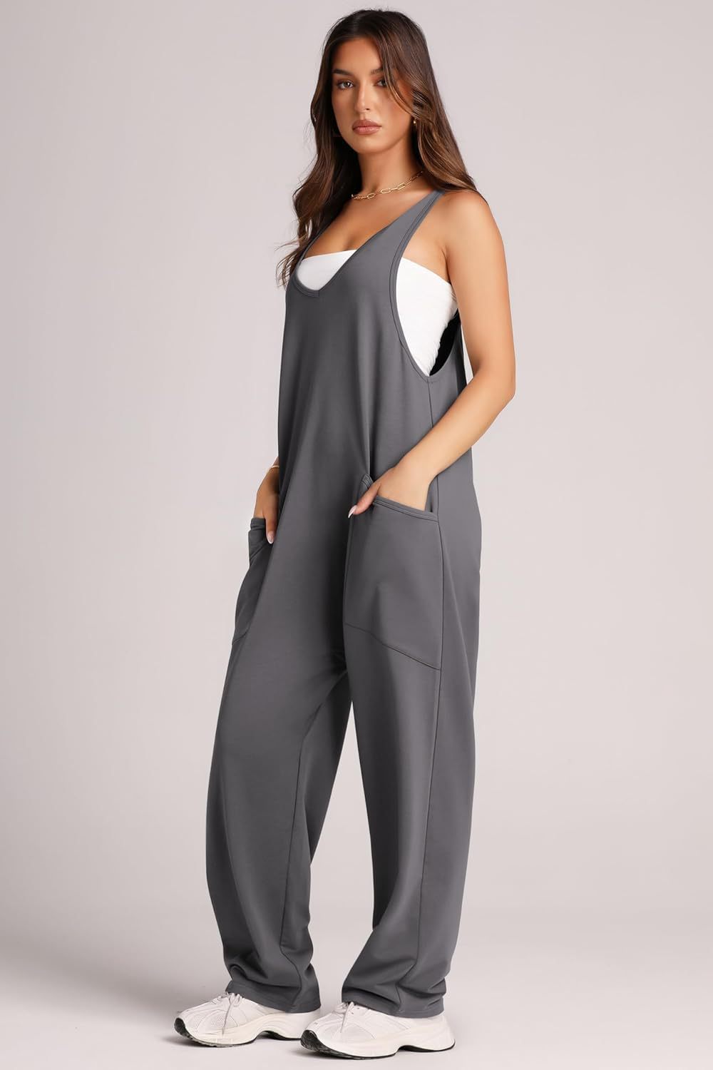Damen Jumpsuit mit großzügigen Taschen und weichem Stretchmaterial EB