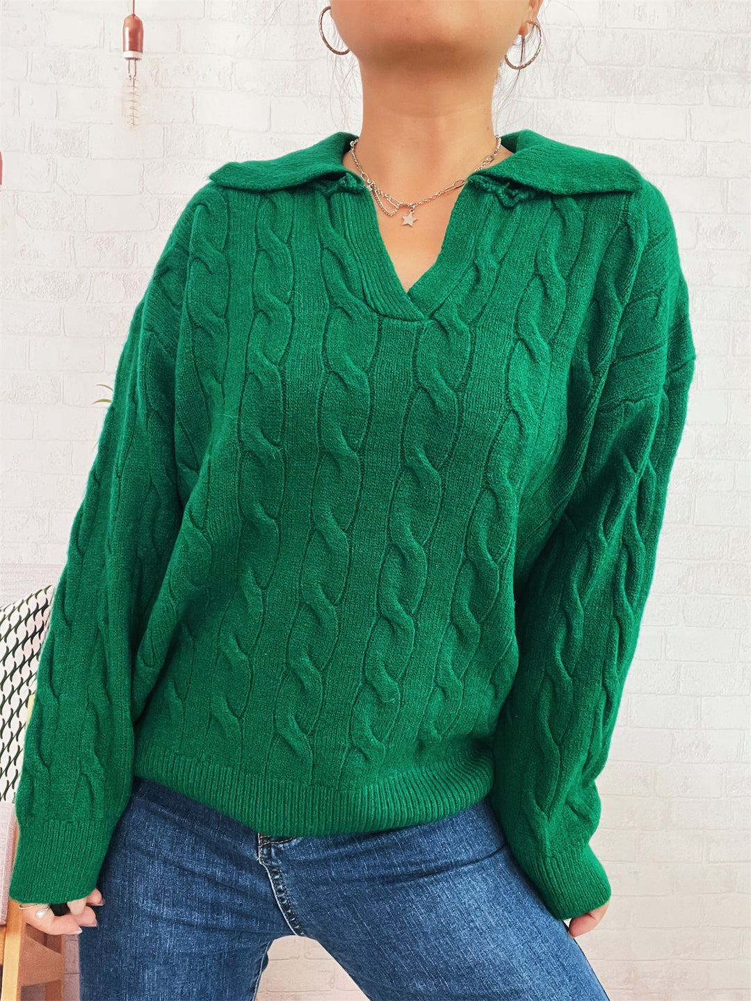 Damen Grobstrickpullover mit farbenfrohem Zopfdesign und klassischem Kragen EB