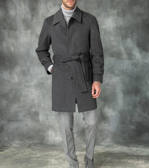 Herren eleganter Trenchcoat mit Taillengürtel und modernen Akzenten EB