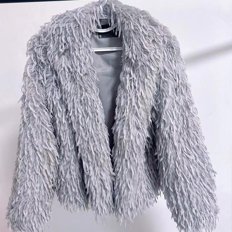 Damen Flauschige Kurzjacke aus Kunstpelz mit tiefem Schnitt EB