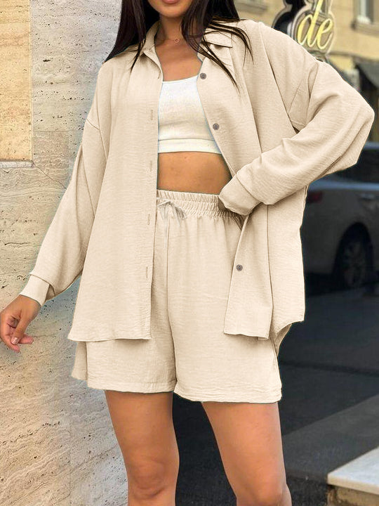 Damen lässiges Kurzarm-Set mit geknöpfter Bluse und bequemen Shorts EB