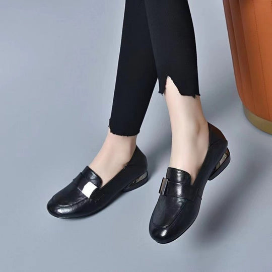 Damen Bequeme Mokassins mit modischem Schnallen-Detail EB