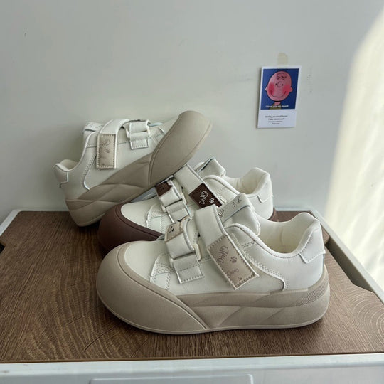Damen Bequeme Sneaker mit praktischen Klettverschlüssen EB