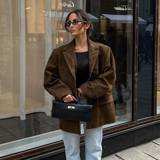 Damen Modische Wildlederjacke im Oversized-Schnitt mit klassischem Kragen und praktischen Taschen EB