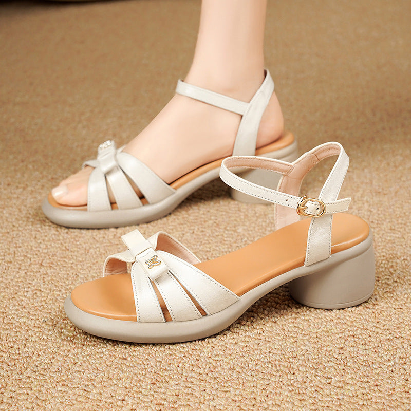 Damen Komfortable Sandalen mit elegantem Riemendesign und bequemen Blockabsatz EB