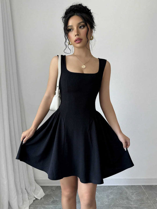 Damen A-Linien Kleid mit Quadrat-Ausschnitt und fließendem Rock EB