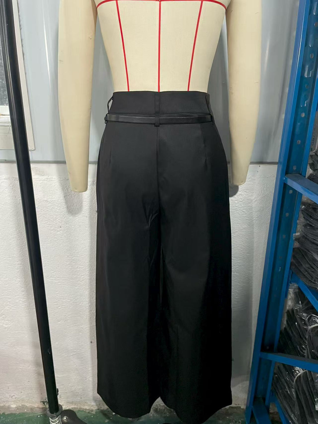 Damen elegante weite Hose mit Bindegürtel EB