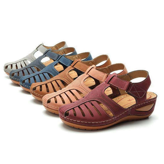 Damen Bequeme luftige Sandalen mit modischen Cut-Outs EB