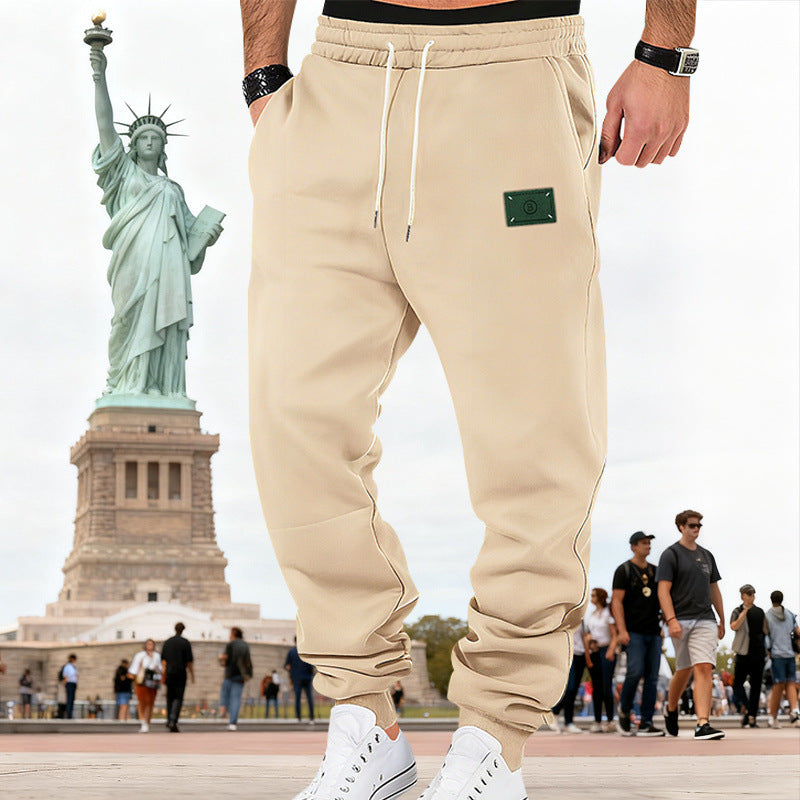 Herren Slim-Fit Sweat-Jogger mit elastischem Bund, Tunnelzug und gerippten Bündchen EB