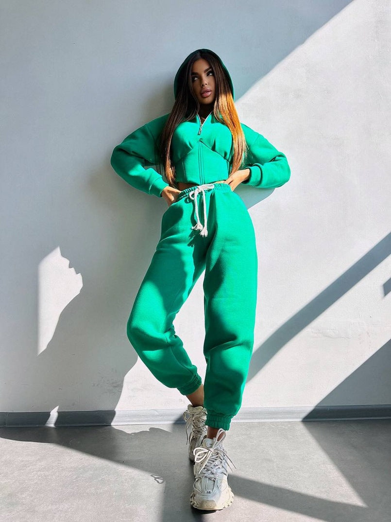 Damen Crop-Kapuzenjacke mit Korsagennaht und High-Waist Jogginghose EB
