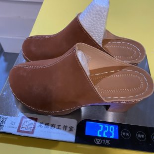 Damen bequeme Clogs aus hochwertigem Wildleder mit elegantem Blockabsatz EB