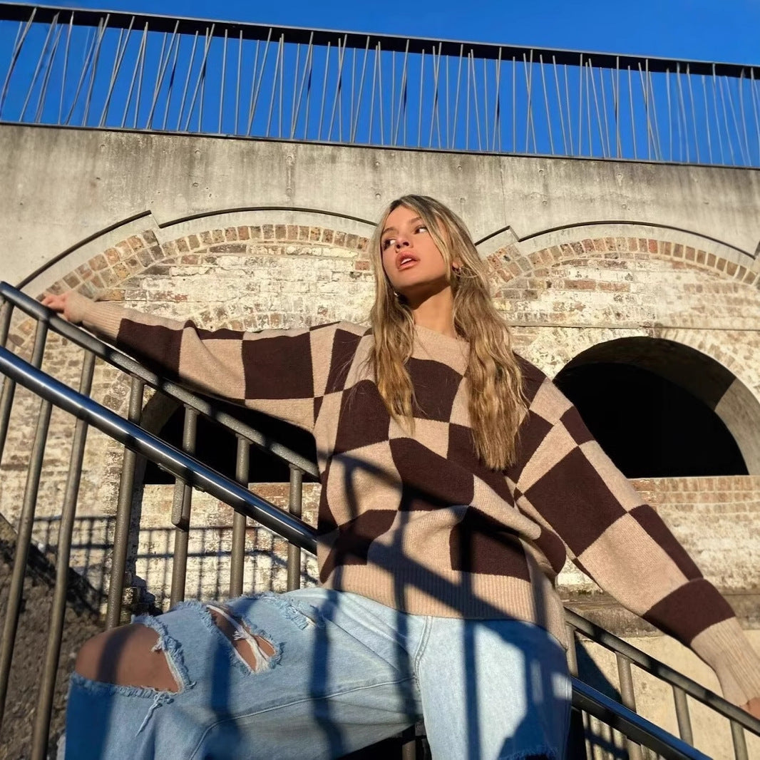 Damen modischer Pullover mit grafischem Karomuster und Rundhalsausschnitt EB