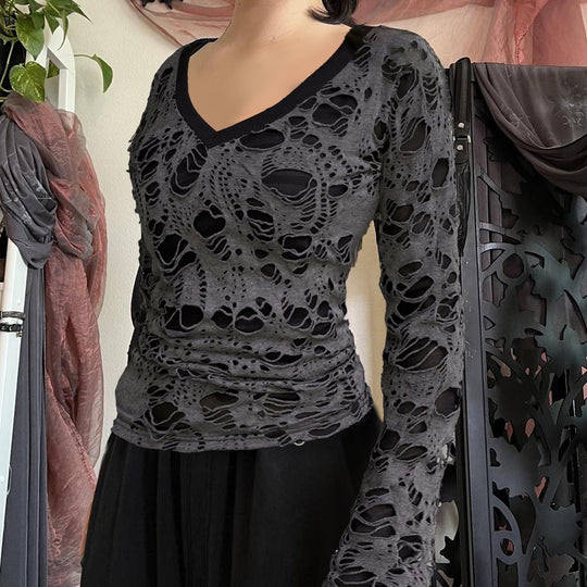 Damen nan transparentes Distressed-Spitzenshirt mit V-Ausschnitt, langärmeligem Layer-Look und innenliegendem Cami EB