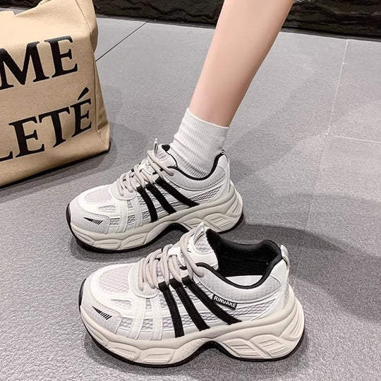 Damen Sportliche Sneakers mit atmungsaktiven Mesh-Einsätzen und stabiler Sohle EB