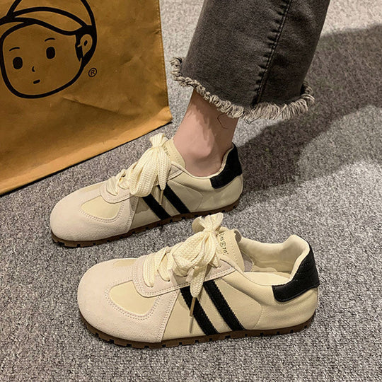 Damen Retro-inspirierte Wildledersneaker mit sportlichem Profil EB