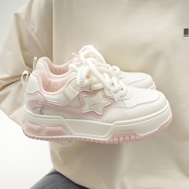 Damen Sportliche Chunky Sneakers mit dekorativen Sternen-Akzenten EB