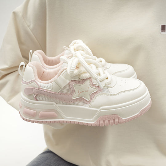 Damen Sportliche Chunky Sneakers mit dekorativen Sternen-Akzenten EB