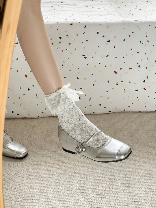 Damen Retro Ballerinas mit eleganten Schnallen und schimmerndem Obermaterial EB