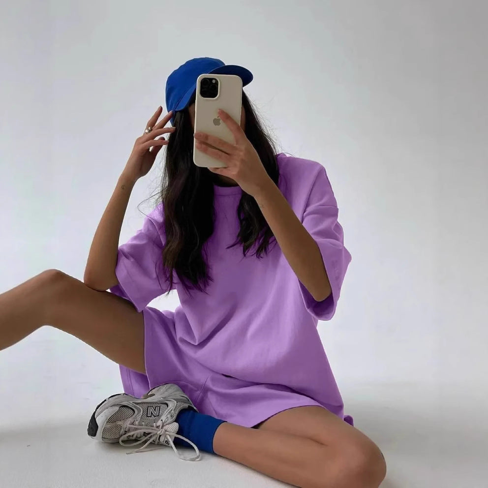 Damen sportliches Set aus lässigem T-Shirt und bequemen Shorts EB