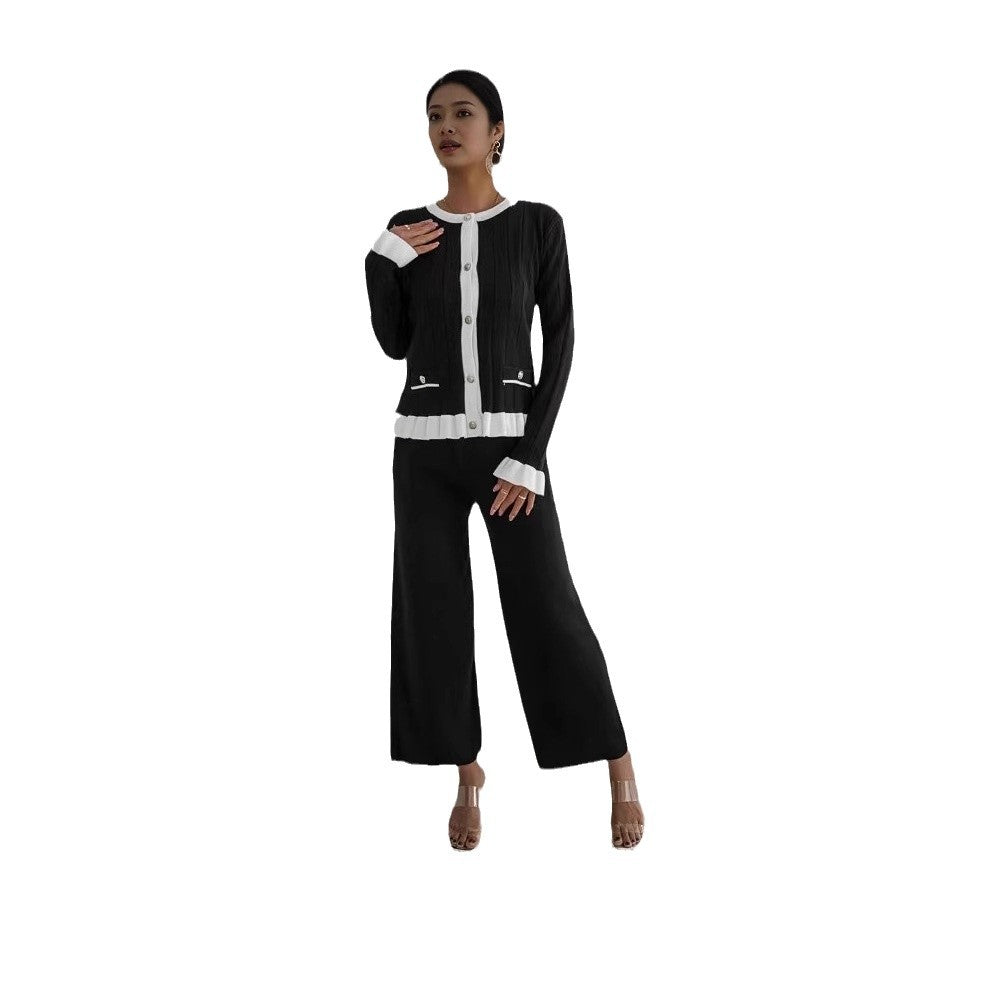 Damen Eleganter Strickanzug mit feinen Rippdetails und zeitlosem Design EB