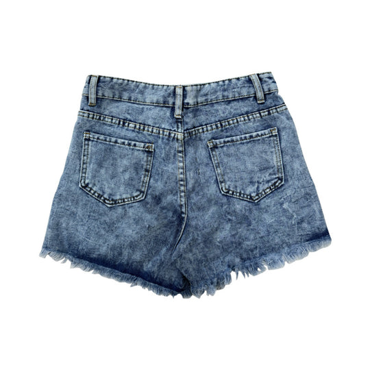 Damen Destroyed Denim-Shorts mit fransigen Taschen und modischen Aufnähern EB