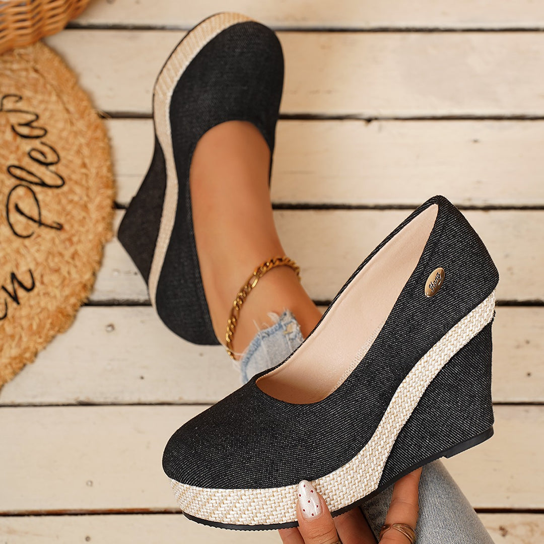 Damen Wedge-Pumps mit schnallenverziertem Fesselriemen und geflochtenem Absatz EB