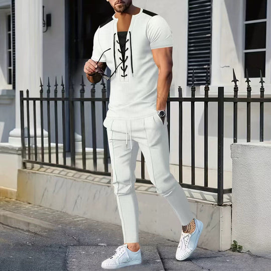 Herren modisches Kurzarm-Henley-T-Shirt mit strukturiertem Design und dekorativer Schnürung EB