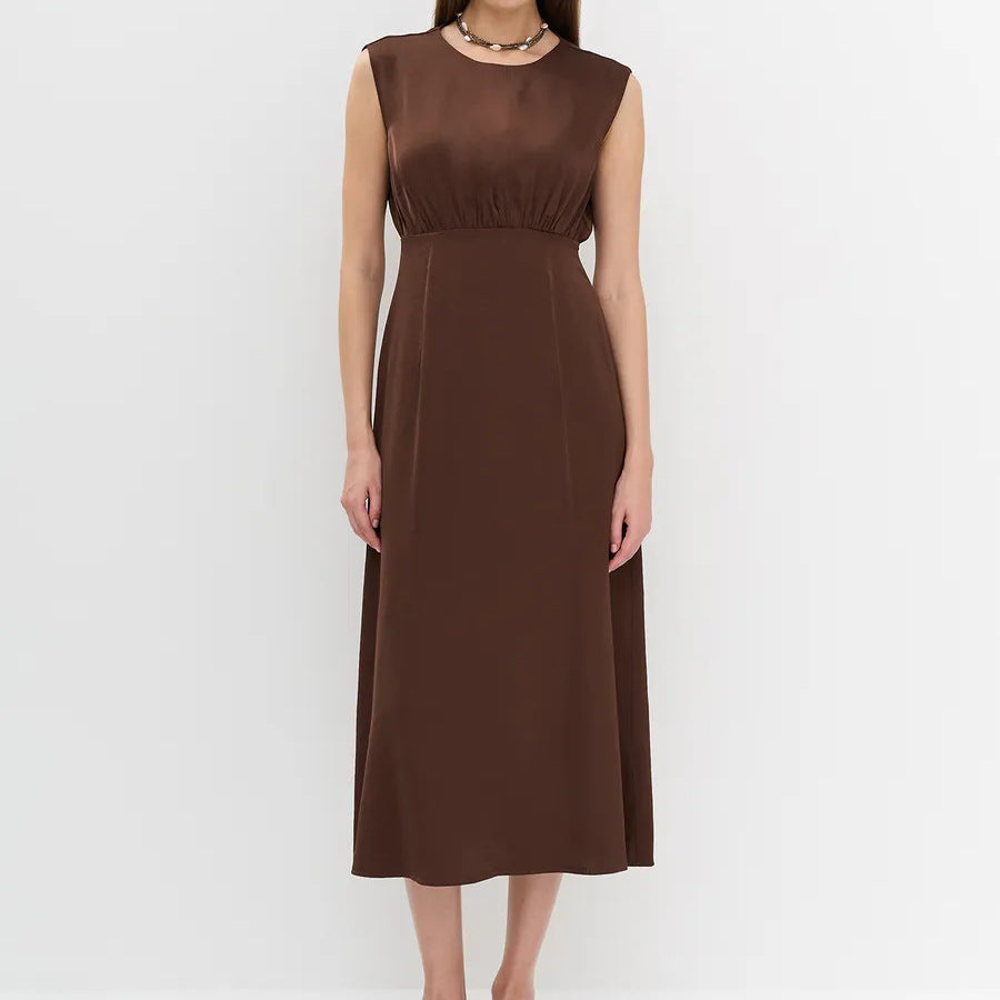 Damen Maxikleid mit elegantem Schnitt und raffinierter Taillierung EB