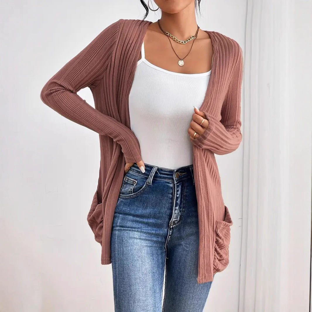 Damen Strickjacke mit vertikalem Rippdesign und praktischen Taschen EB