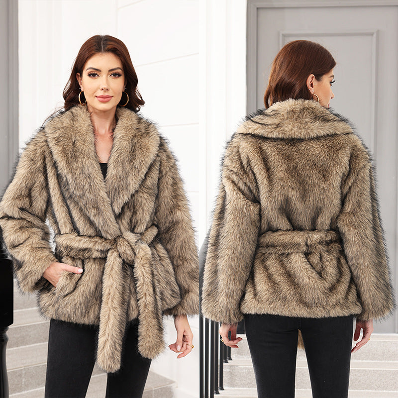 Damen Eleganter Kunstpelzmantel mit Gürtel und breitem Revers EB