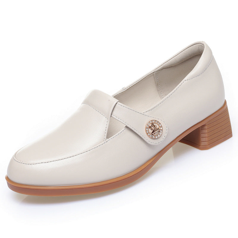 Damen Komfortable Mokassins mit elegantem Riemen und modischem Schmuckdetail EB