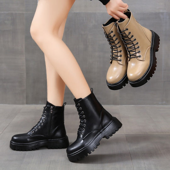 Damen Schnürstiefel mit robustem Profil und modischer Schnürung EB