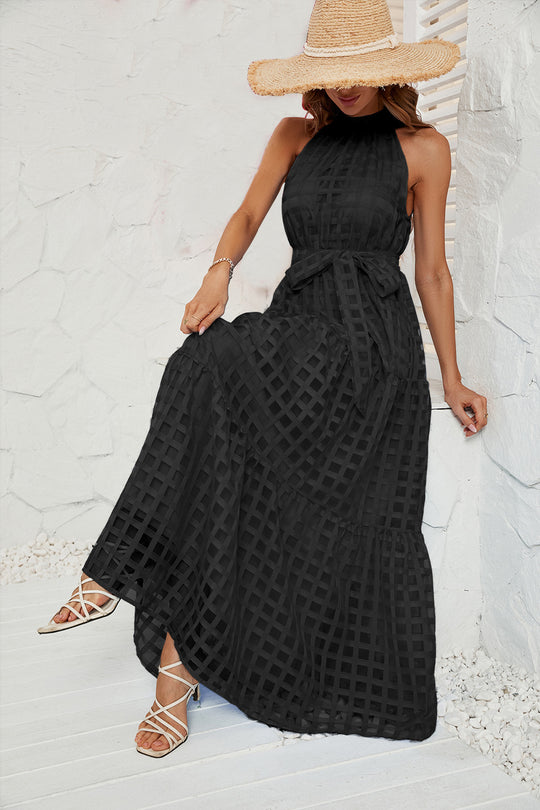 Damen Maxikleid mit elegantem Halterneck und luftigen Rüschen EB