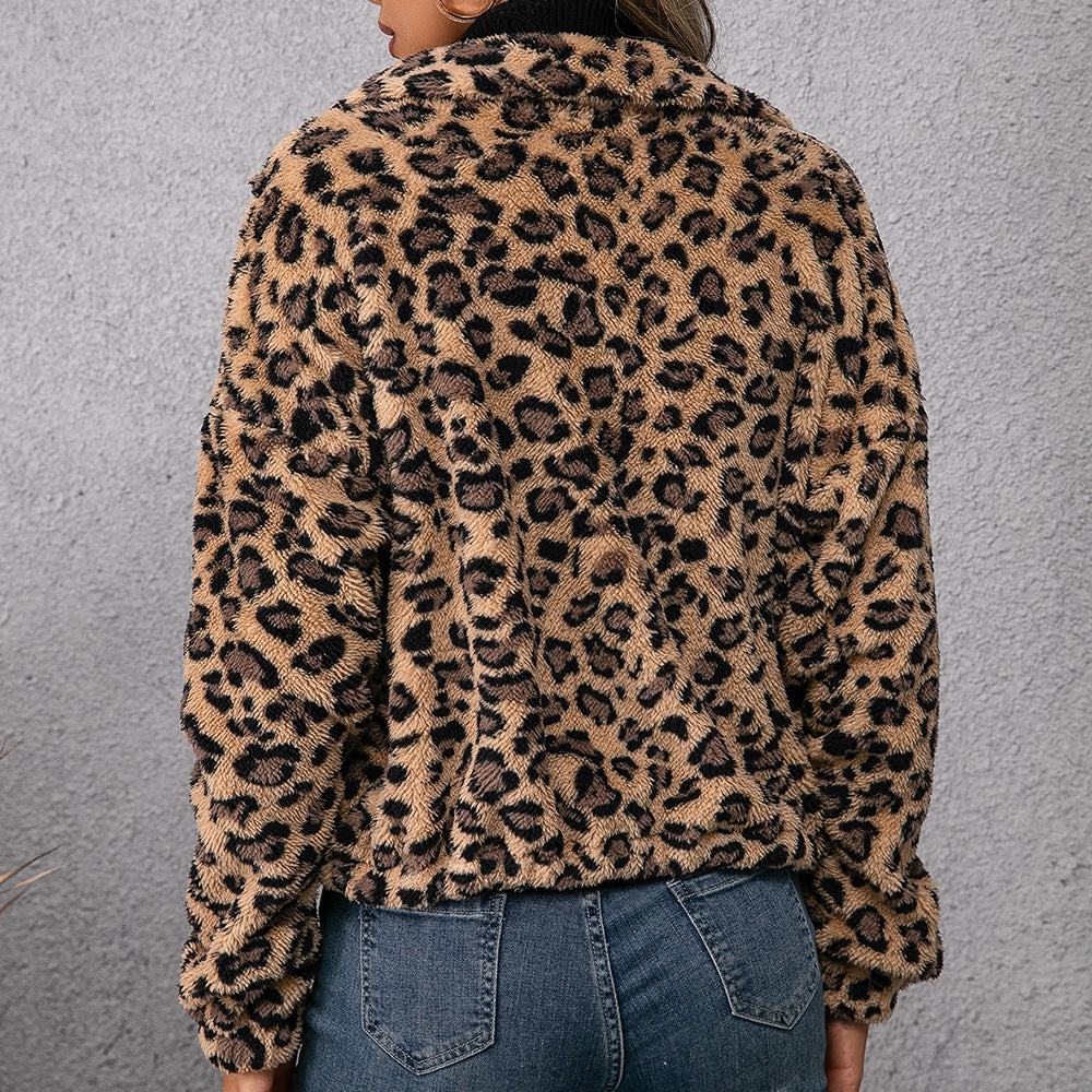 Damen Fleecejacke mit Leoparddruck und seitlichen Taschen EB